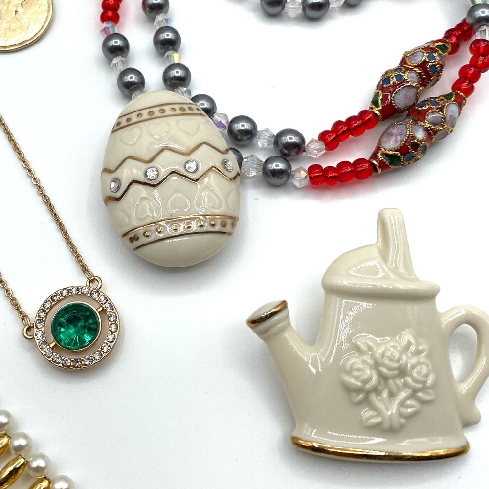 Jewelry Lot of Vintage to Modern Wearable Jewelry - Picture 5 of 13
